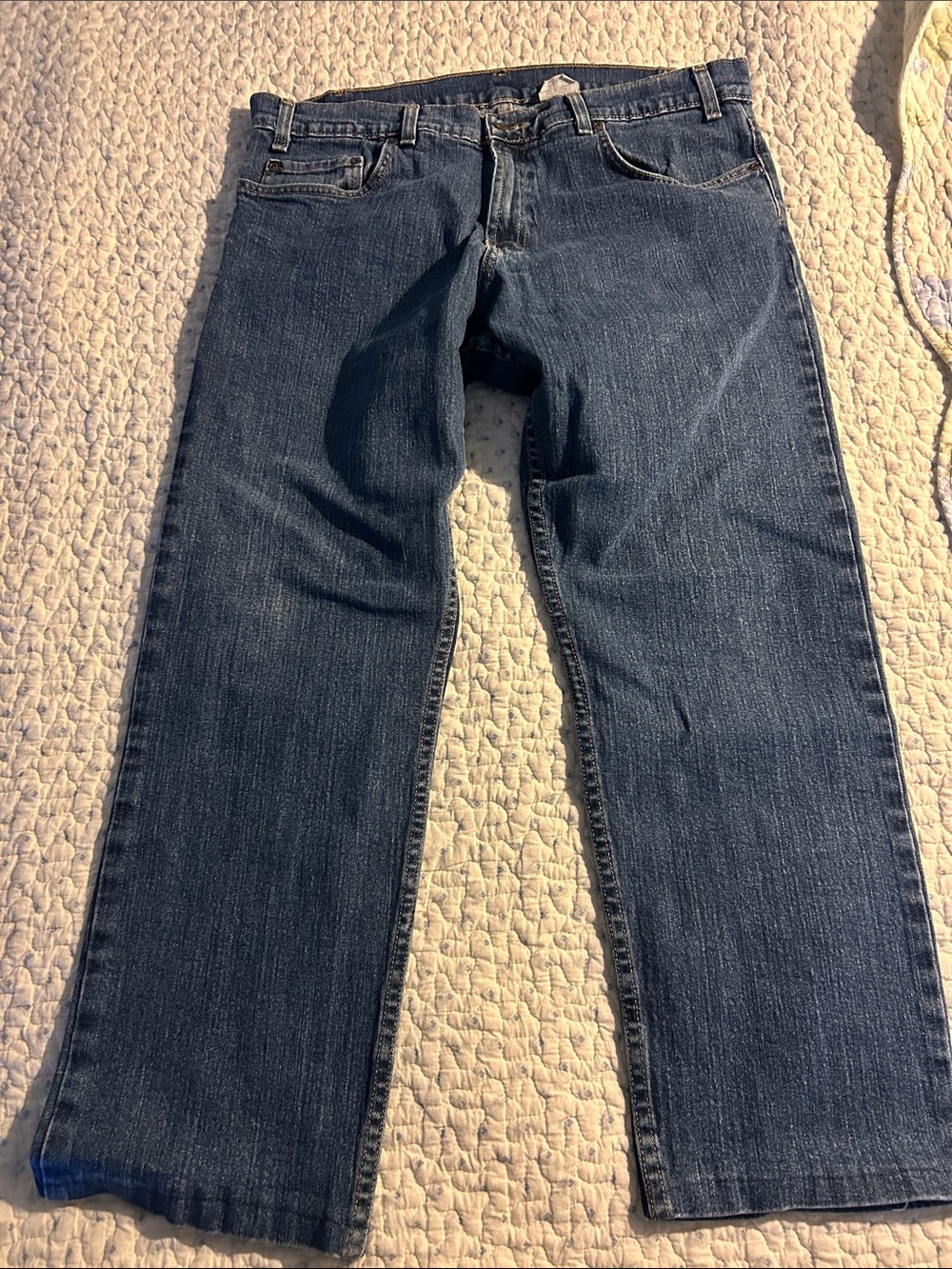 Kirkland Signature Men’s Relaxed Jeans — Dark Blue Denim